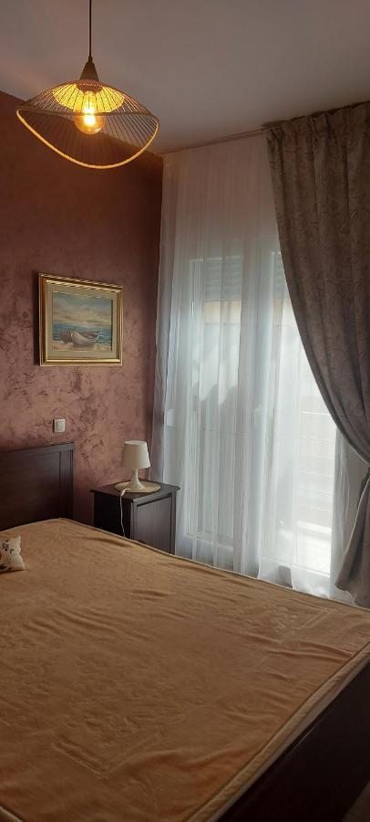 Roses Apartment Peraia  Exterior photo